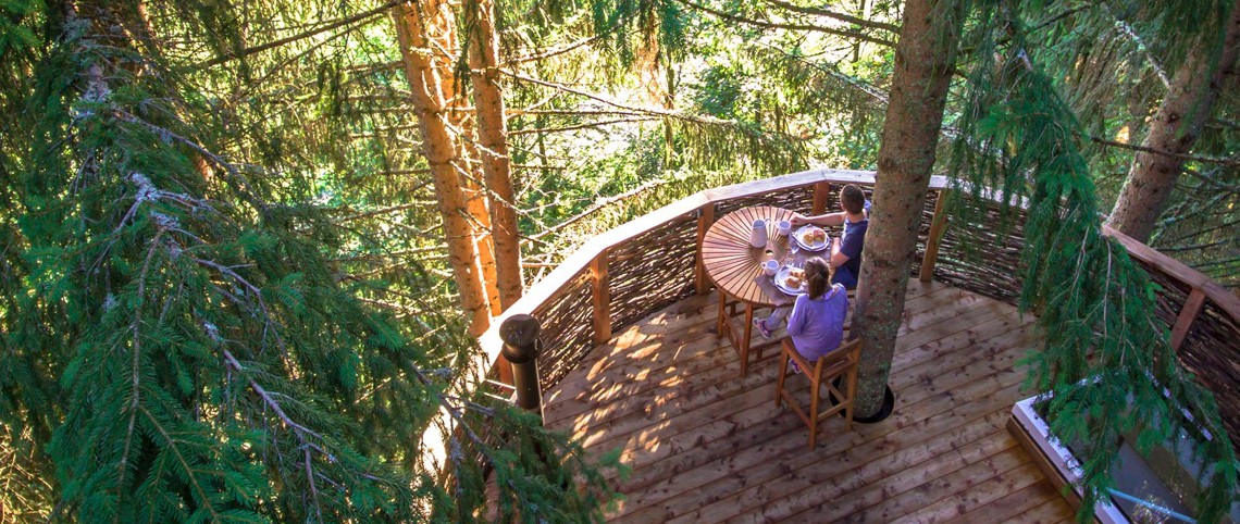 Accommodation: glamping in the mountains!