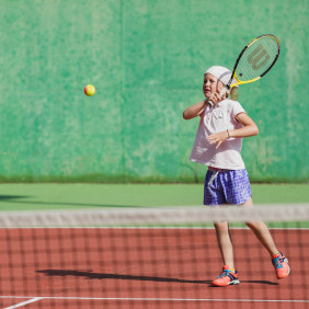 Tennis 7-8 ans (rouge), 9-10 ans (orange), 11-12 ans (vert) : stage