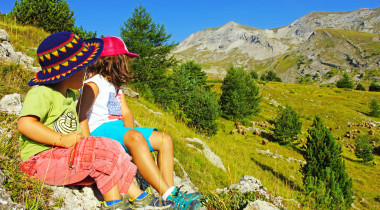 Vacances d'été en famille : découvrir les activités à faire en montagne 